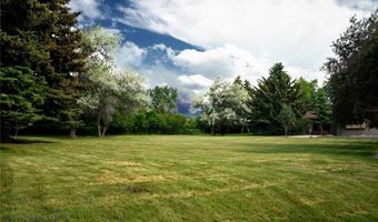 8472 Wagon Boss Rd, Bozeman, MT 59715