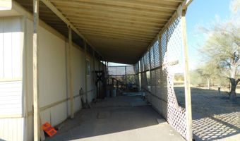 42770 Winema Dr, Bouse, AZ 85325