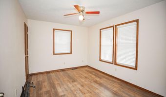 4825 Sycamore St, Aldrich, MO 65601