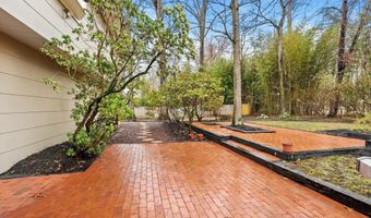 9 Poe Ln Rd2, Allentown, NJ 08501