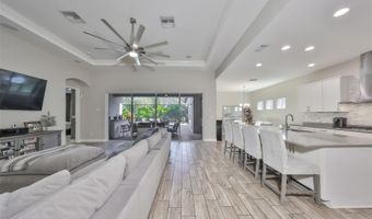 6429 SEASOUND Dr, Apollo Beach, FL 33572