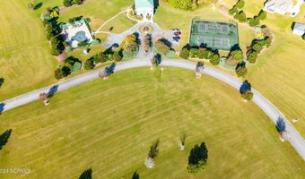 76 Club House Dr, Arapahoe, NC 28510