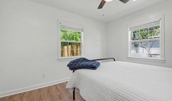 426 Demontluzin Ave, Bay St. Louis, MS 39520