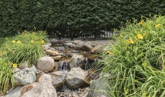 20 Forrests Edge Ct, Indianapolis, IN 46227