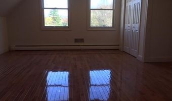 28 Irongate Ln, Aberdeen, NJ 07747