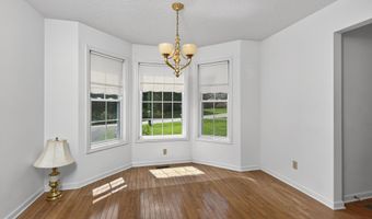 19025 Essex Dr, Abingdon, VA 24211