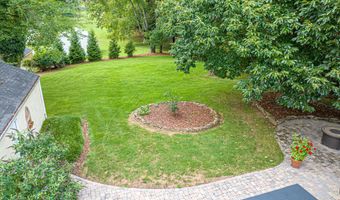 461 Circle Dr, Abingdon, VA 24210