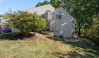 35 Ridgeview Circle Ct, Ballwin, MO 63021