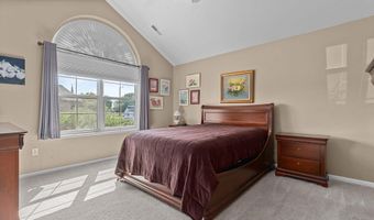 2215 E TUSCANY Way 62, Appleton, WI 54913
