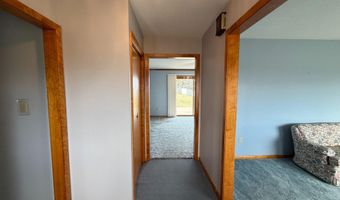 817 Skyline Dr, Bassett, NE 68714