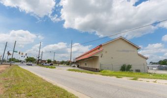 945 Pine Ave, Albany, GA 31701