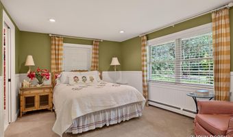 626 Spaulding Ave SE, Ada, MI 49301