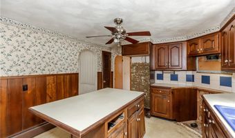 80 Westwood Rd, North Smithfield, RI 02896