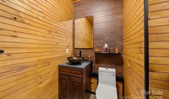 41 Ben Lippen School Rd, Asheville, NC 28806