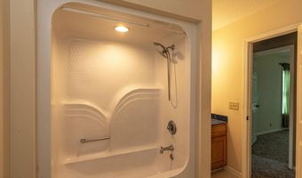 133 Lake Lure Cir, Alma, GA 31510