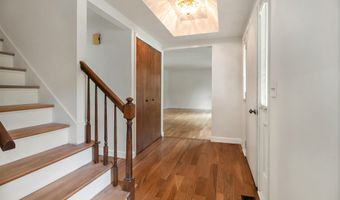 3620 Charter Pl, Ann Arbor, MI 48105