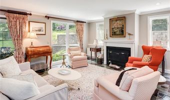 140 Connection St, Newport, RI 02840