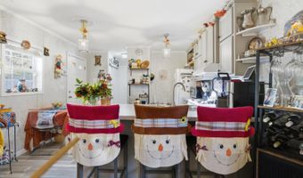 18 3rd St, Middlesex, NJ 07001