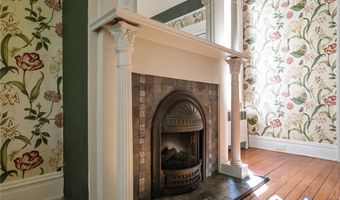802 S Center St, Ashland, VA 23005