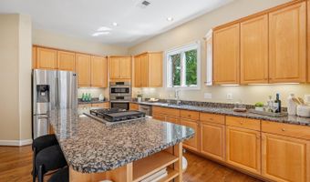 10900 BELLS RIDGE Dr, Potomac, MD 20854