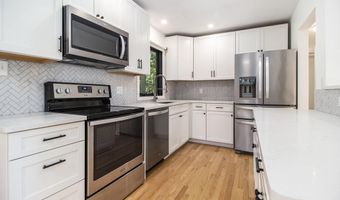 1122 Mixtwood St, Ann Arbor, MI 48103