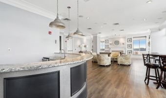 851 N GLEBE Rd 707, Arlington, VA 22203