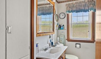 142 County Rd S, Algoma, WI 54201