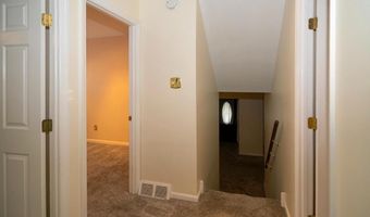 6 S BELL Rd, Bellmawr, NJ 08031
