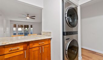 355 Aoloa St Q102, Kailua, HI 96734