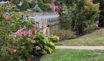 2 Perkins Ave, Amityville, NY 11701