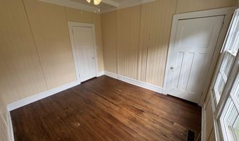 200 S Calhoun St, Bishopville, SC 29010