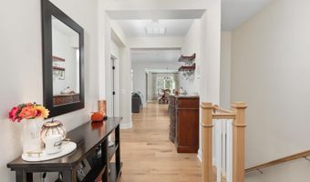 144 COWBIRD St, Lake Frederick, VA 22630