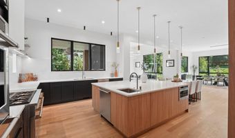 8302 ROBEY Ave, Annandale, VA 22003