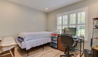 137 Golden Pond Ct, Aiken, SC 29803