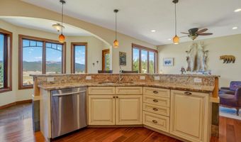 149 Saladon Rd, Angel Fire, NM 87710