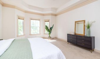5812 HICKORY HOLLOW Ln, Doylestown, PA 18902