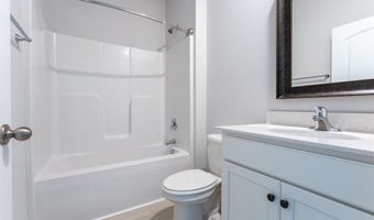 22654 Regent Dr, Athens, AL 35613