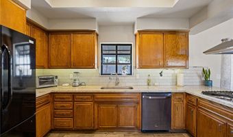 19403 Oneida Ct, Apple Valley, CA 92307