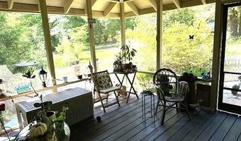 850 Gambier Dr, Alford, FL 32420