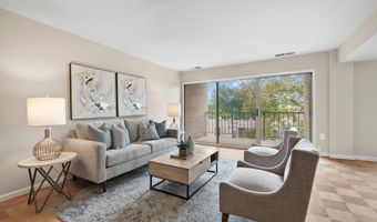 3 CANTERBURY Sq 402, Alexandria, VA 22304