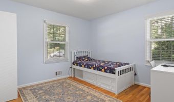8304 BRIAR CREEK Dr, Annandale, VA 22003