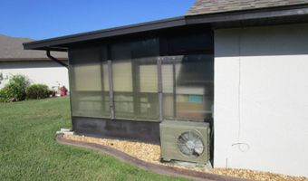 693 W Wesley Cir, Avon Park, FL 33825