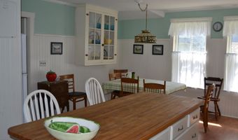 18 Bridge Ave, Bay Head, NJ 08742