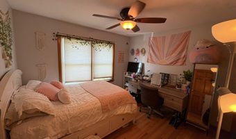 34 Kelly Crest Rd, Branford, CT 06405