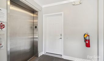400 N Skyloft Dr 101, Asheville, NC 28801
