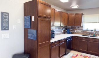 1532 SKYWAY Ave, Cheyenne, WY 82009