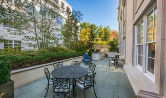 8111 RIVER Rd 116, Bethesda, MD 20817