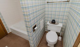 924 W Cedarwood Ct, Andover, KS 67002