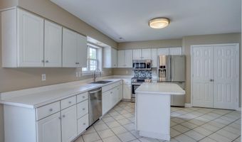 2 HEATHERFIELD Way, Dover, DE 19904