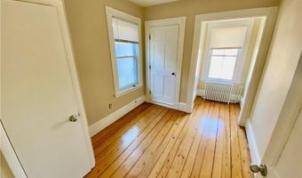 67 Roseneath Ave 2, Newport, RI 02840